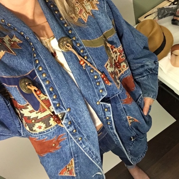 ICING | Vintage Southwestern Oversize Denim Jacket - Picture 2 of 7